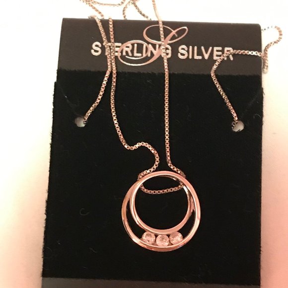 Sterling Silver Necklace w/ Round 3 Stone Pendant - Picture 2 of 6